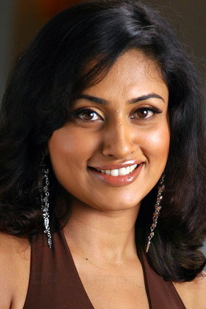 Malavika in Vetri Kodi Kattu