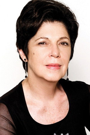 Esther Góes in Por Trás do Pano