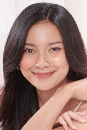 Indah Permatasari in Ibadah & Cinta