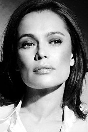 Ana Padrão in Quatro Mulheres ao Pé da Água