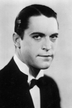 Chester Morris in Playing Around
