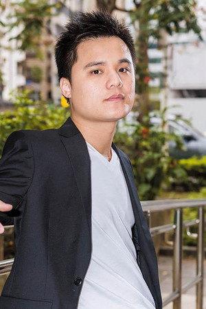 Wu Hung-hsiu in The Busy Young Psychic