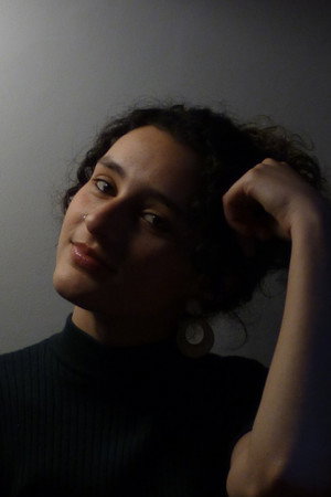 Ana Sofia Slonimsqui in Sentimental Structure