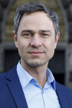Daniele Ganser in Zensur: Die organisierte Manipulation der Wikipedia und anderer Medien