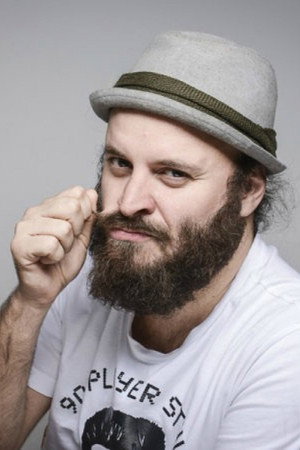 Paulinho Serra in In Dog's Words