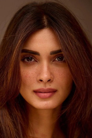 Diana Penty in Bloody Daddy