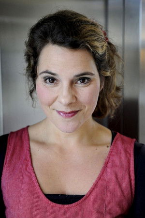 Vanna Rosenberg in Revyn – Bakom skratten
