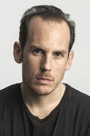 Peter Rundle in Moon, 66 Questions