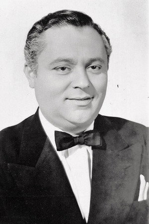 J. Edward Bromberg in Hollywood Cavalcade