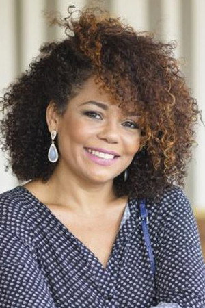 Cheddy García in Luis