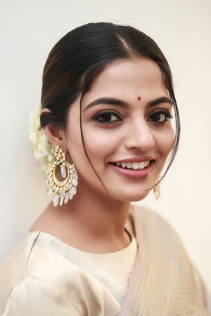 Nikhila Vimal in Guruvayoor Ambalanadayil