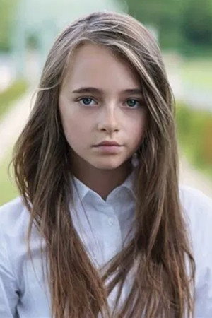 Amélia Lacquemant in Sisterhood