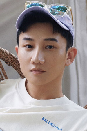 Liang Zhenlun in Legend of Youli