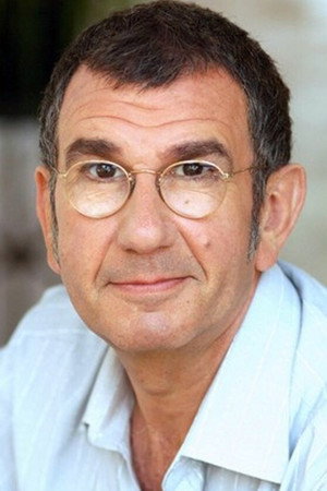 Richard Gotainer in The Golden Age of Songs From Our Childhood