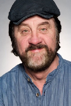 Steve Halliwell in Emmerdale: The Dingles Down Under