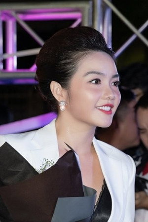 Hồng Kim Hạnh in Precious Little Hearts