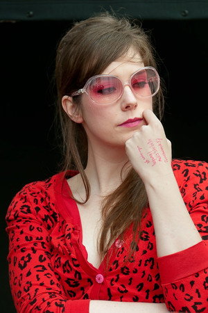 Katinka Simonse in Tinkebell - Who Killed the Blue Bird?