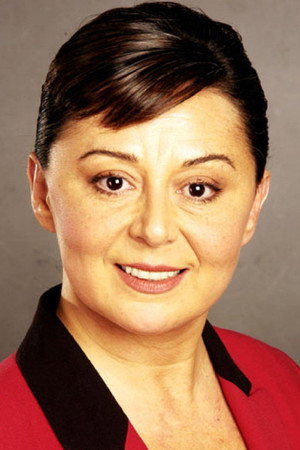 Parla Şenol in Entrusted