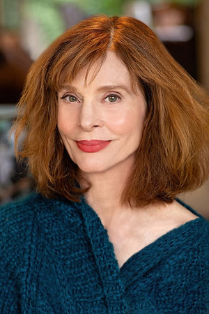 Leigh Taylor-Young in The Horsemen