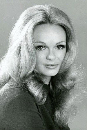 Lynda Day George in The Amazing Captain Nemo