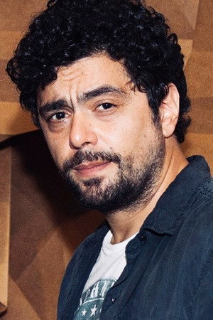 Alberto Ajaka in Everybody Has a Plan