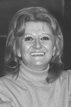 Nisa Serezli in Küçük Hanımın Şoförü