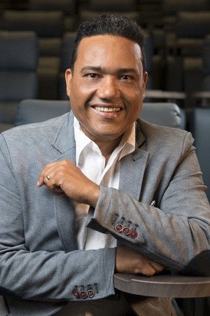 Miguel Céspedes in Luis