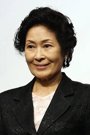 Kim Hye-ja in How to Steal a Dog