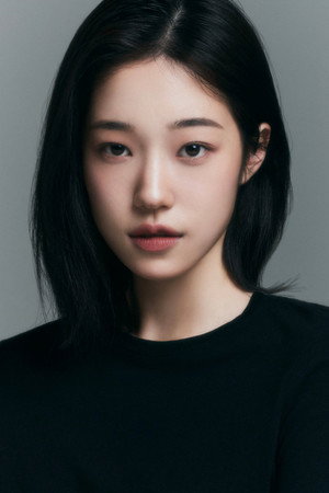 Roh Yoon-seo in 20th Century Girl