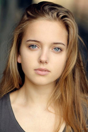 Hannah Rae in Carmilla