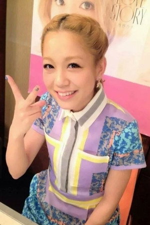 Kana Nishino in Kana Nishino Special Live "Christmas Magic"