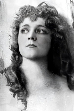 Alice Mann in Oh, Doctor!