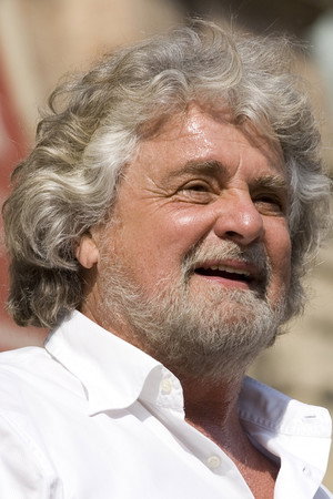Beppe Grillo in Tutti a casa - Power to the People?