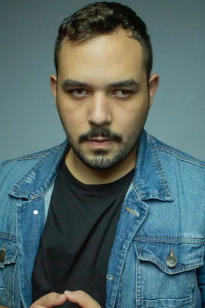 Matheus Moreira in Chameleons