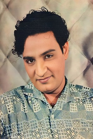 Mahipal in Cobra Girl