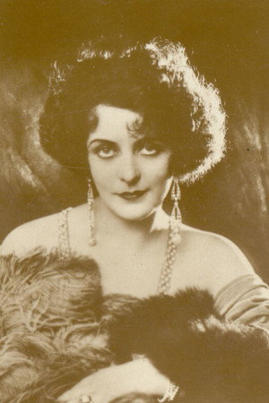 Ruth Weyher in The Chaste Susanne