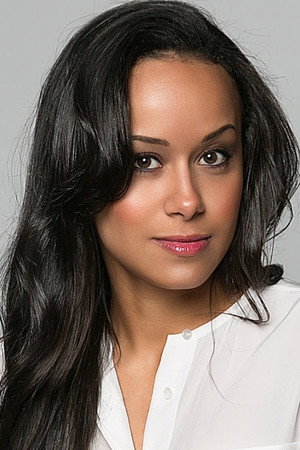 Kara Flowers in Passengers