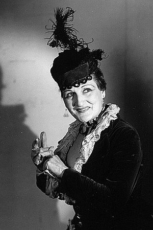 Jan Duggan in Wagon Wheels