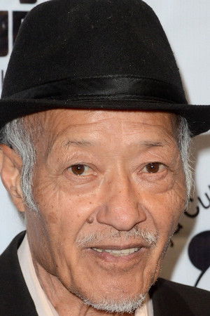 Aki Aleong in A.P.O. 923