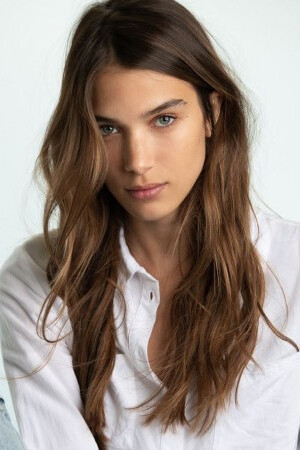 Larissa Gomes in Rough Air: Danger on Flight 534