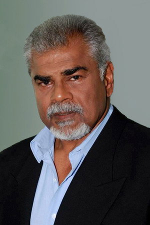 Sharat Saxena in Ghulam
