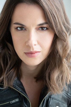 Jennifer de Lucia in Aporia