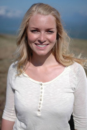 Henriette Bruusgaard in Manhunt