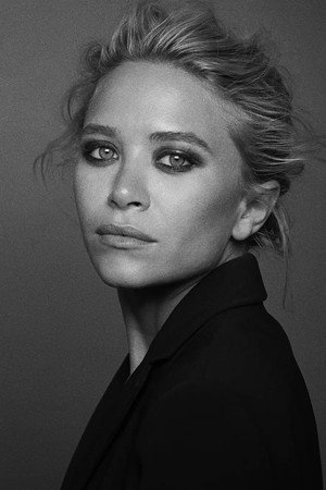 Mary-Kate Olsen in Passport to Paris