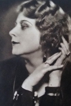 Nelly Gaierová in Vinobraní