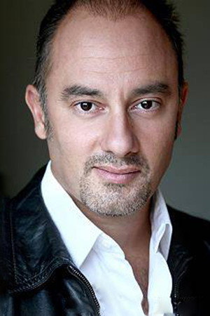 Marc Saez in Oxygen