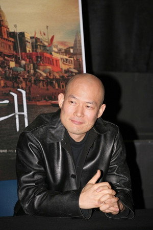 Yoon Dong-hwan in The End
