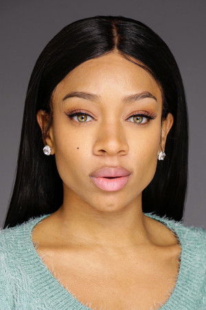Lil Mama in My Mic Sounds Nice: A Truth About Women and Hip Hop