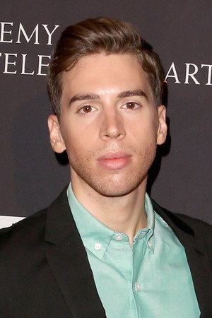 Jordan Gavaris in Touch Me