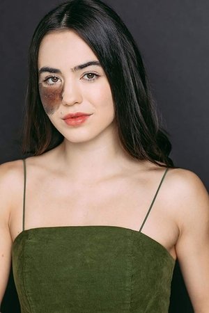 Cassandra Naud in Influencer